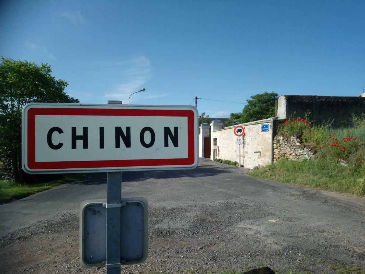 Villa La Douce France Trianon Chinon Esterno foto