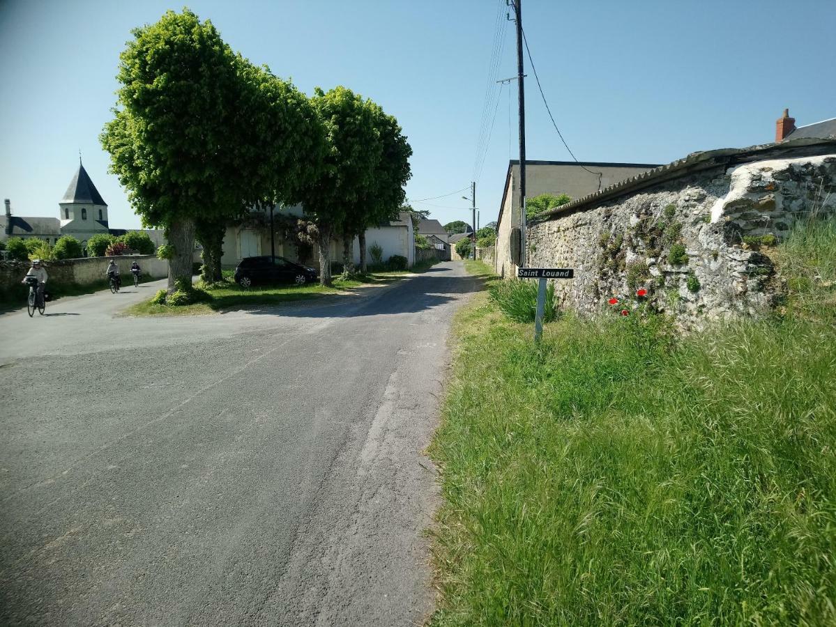 Villa La Douce France Trianon Chinon Esterno foto