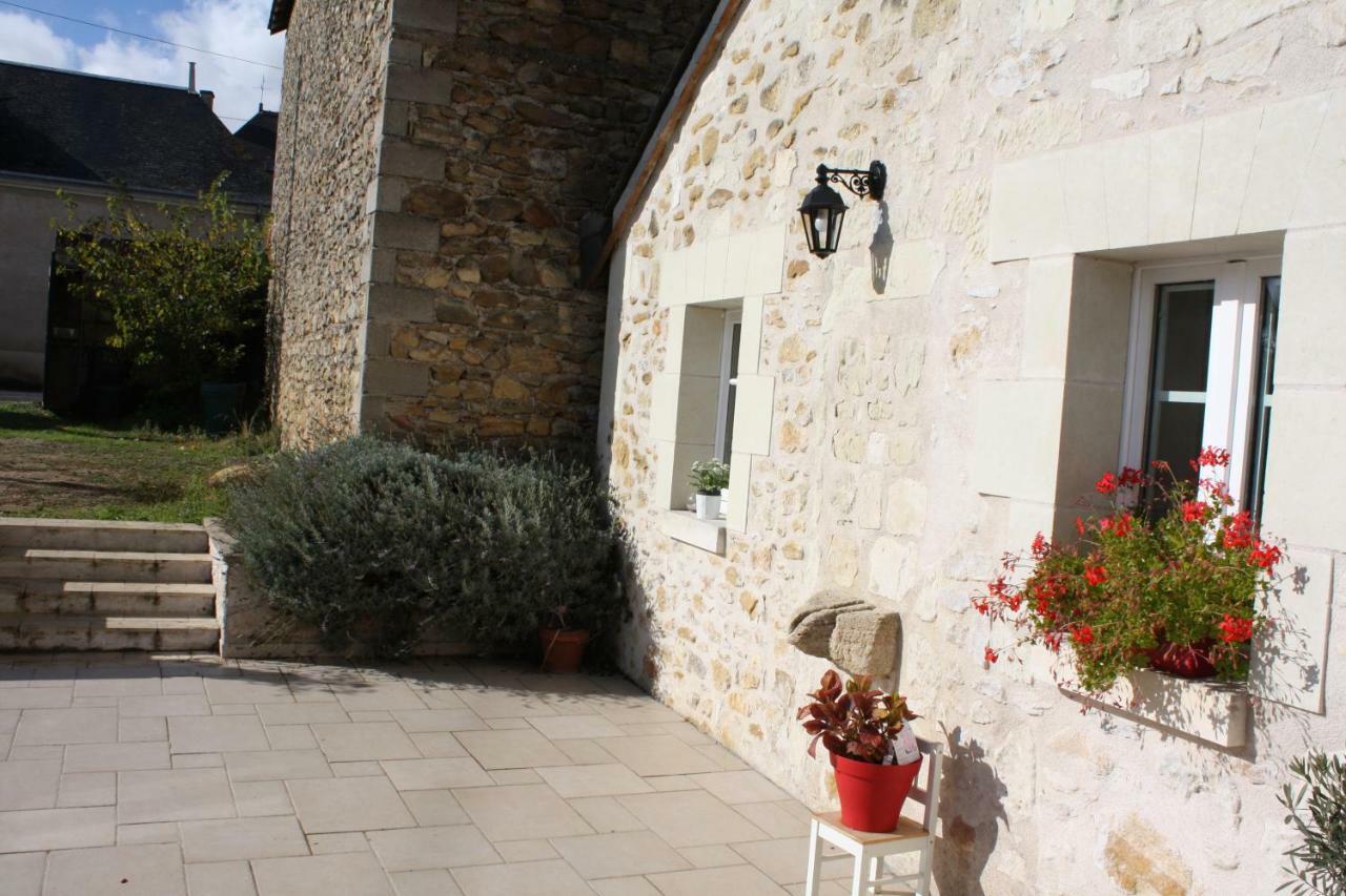 Villa La Douce France Trianon Chinon Esterno foto